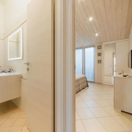 Lejlighed La Mansardina By Interhome Viareggio