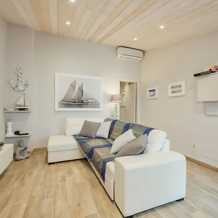 Lejlighed La Mansardina By Interhome Viareggio