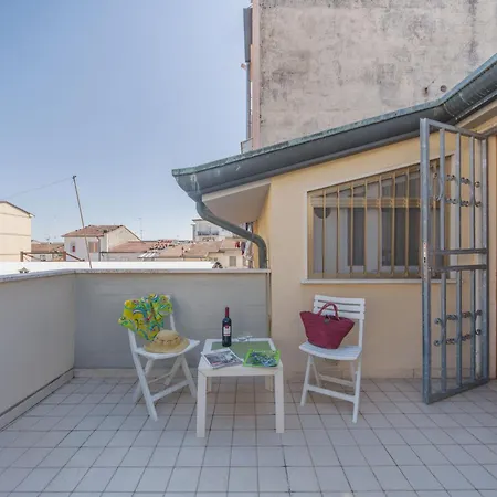 La Mansardina By Interhome *