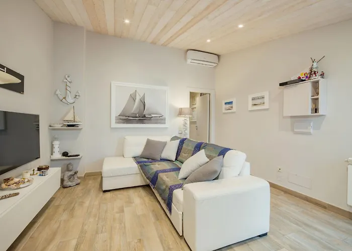 Apartament La Mansardina By Interhome Viareggio