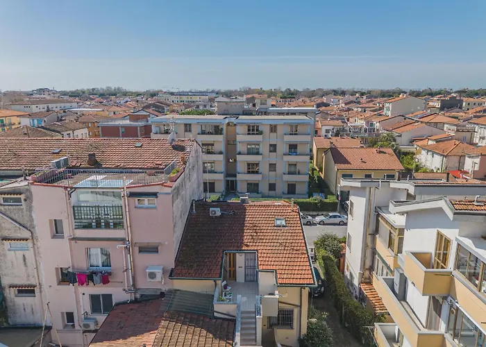 La Mansardina By Interhome Apartament Viareggio