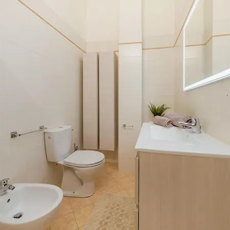 La Mansardina By Interhome